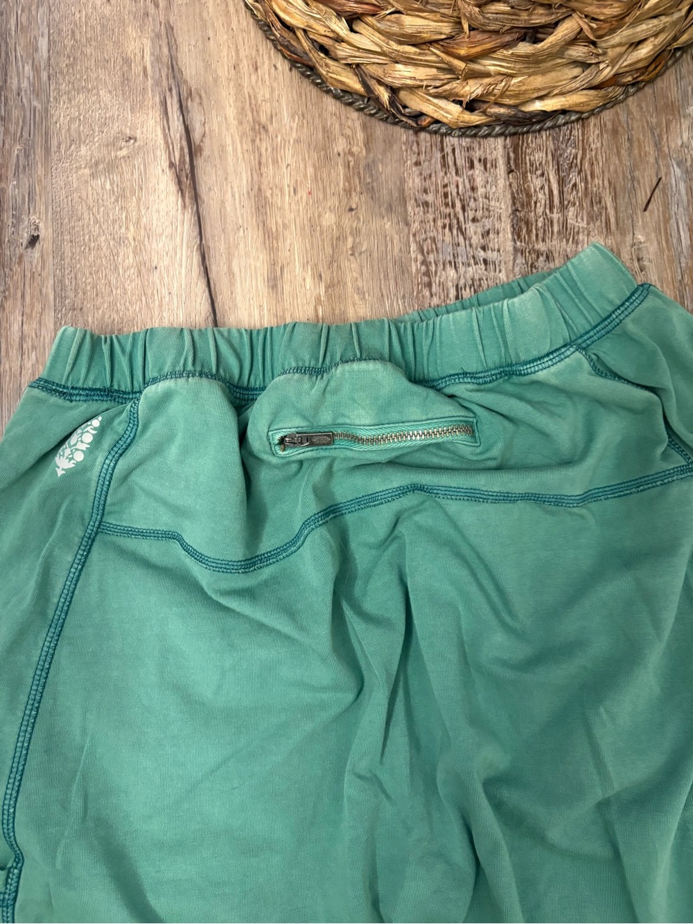 Free People Movement by Free People Hot Shot Pants Women’s $45.00 Size XS - Picture 9 of 11